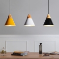 LAMPA-WISZACA-METAL-DREWNO-LOFT-SCANDI-A-Maksymalna-moc-pojedynczego-zrodla-swiatla-60-W.jpg